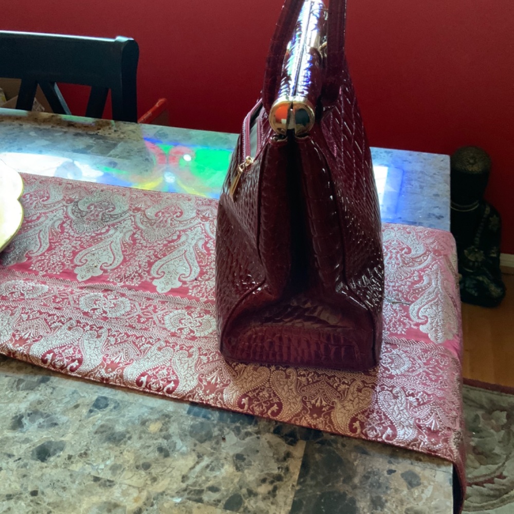 Handbag - Picture 3 of 5